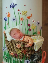 Taufkerze Greta mit Baby